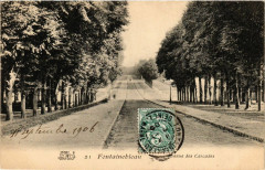 Fontainebleau - Avenue des Cascades à Fontainebleau