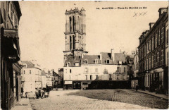 Mantes Place du Marche au bie