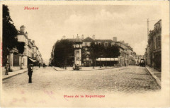 Mantes - Place de la Republique
