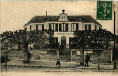 Pontchartrain - La Mairie