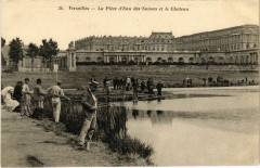 Carte postale ancienne La Pièce d'Eau des Suisses et le Château
                                                                     à Versailles
                                