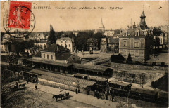 Maisons-Laffitte - Vue sur la Gare et l'Hotel de Ville à Maisons-Laffitte
