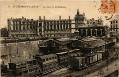 Saint-Germain-en-Laye - La Gare et le Chateau à Saint-Germain-en-Laye