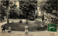 Mantes - Le Square BRIEussel