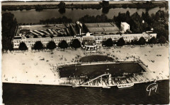 En Avion sur Villenne-sur-Seine Au bord de la Seine