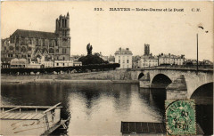 Mantes - Notre-Dame et le Pont -
													78 Yvelines
												
