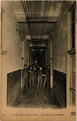 Ecole de Saint-Cyr - La Rue de la Pompe