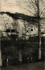 Clachaloze - Roche ayant servi d'habitations a un chef romain