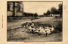 Cherence - La cour du Prieure