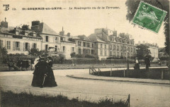 Saint-Germain-en-Laye-Le Boulingrin vu de la Terrasse à Saint-Germain-en-Laye
