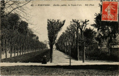 Pontoise - Jardin public, le Tapis-Vert à Pontoise