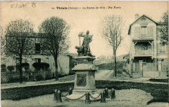Thiais (Seine) - La Statue de 1870: Pro Patrie