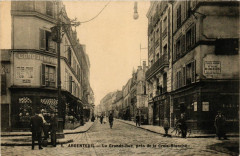 Argenteuil - La Grande Rue à Argenteuil