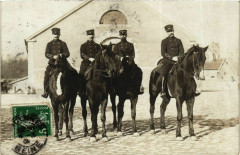 Vincennes carte photo soldats militaire military à Vincennes