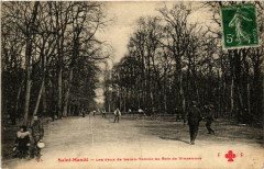 Saint-Mande Le Jeux de Lawn-Tennis au Bois de Vincennes. à Saint-Mandé