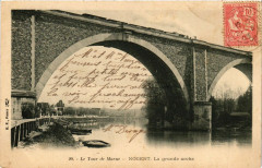 Carte postale ancienne Le Tour de Marne - Nogent. La grande arche
                                                                     à Nogent-sur-Marne
                                