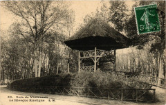 Bois de Vincennes - Le Kiosque Rustique à Vincennes