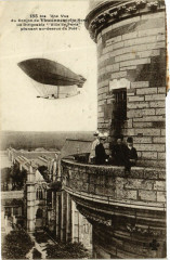 185 bis Une Vue du Donjon de Vincennes Le Dirigeable Ville de Pari à Vincennes