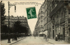 Levallois-Perret (Dep.92) La Poste et la rue Graval vers a Mairie -
																					92300 Levallois-Perret
																			