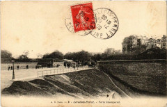 Carte postale ancienne Porte Champerret
                                                                     à Paris 17e
                                