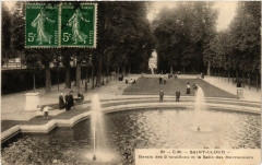 Saint-Cloud - Bassin des 3 bouillons et la Salle des Marronniers à Saint-Cloud