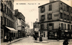 Suresnes - Place Henri Iv à Suresnes