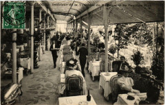 Saint-Cloud Interieur de la Terrasse du Restaurant du Pavillon Bleu à Saint-Cloud