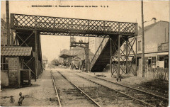 Bois-Colombes Passerelle et intérieur de la Gare à Bois-Colombes