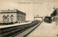 Issy Les Moulineaux Gare d'Issy à Issy-les-Moulineaux