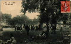 Bois de Clamart Place Hunebelle -
																					92140 Clamart
																			