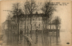 Carte postale ancienne Janvier 1910 - Place du Port
                                                                     à Courbevoie
                                