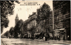 Carte postale ancienne Avenue des Batignolles
                                                                     à Saint-Ouen-sur-Seine
                                