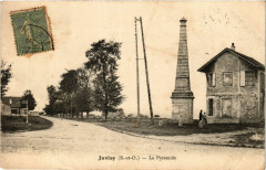 Juvisy - La Pyramide