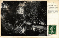 Ytzeron Ecluse dans le parc -
													69 Rhône
												