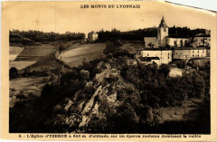 Eglise d'Ytzeron a 850 m d'altitude, sur un eperon rocheux -
													69 Rhône
												