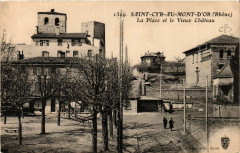 Saint Cyr au Mont D'or - La Place et le Vieux Chateau -
																					69450 Saint-Cyr-au-Mont-d'Or
																			