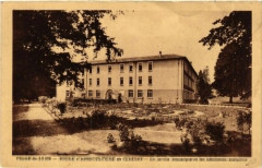 Ville de Lyon Ecole dAgriculture de Cibeins.Le jardin botanique. à Lyon