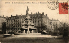 Lyon La Fontaine de la Place Morand. Monument de la Ville de Lyon à Lyon