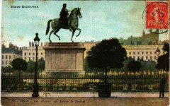 Lyon-Place Bellecour La statue de Louis le Grand -
																					69000 Lyon
																			