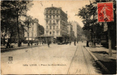 Lyon Place du Pont Mouton à Lyon