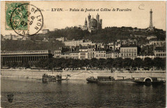 Lyon Palais de Justice et Colline de Fourviere à Lyon