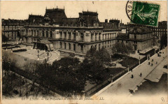 Lyon La Prefecture et ensemble des Jardins à Lyon