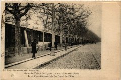Grande Foire de Lyon Vue d'ensemble du Quai de l'Est à Lyon