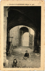Chazay-d'Azergues en 1905 - Voutes des chemins de ronde à Chazay-d'Azergues
