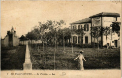Le Mont-Cindre Le Plateau