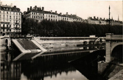 Pont la Feuillee