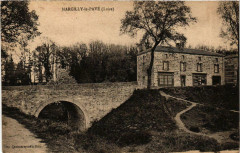 Carte postale ancienne Marcilly-le-Pave - Town Scene France
                                                                     à Marcilly-le-Châtel
                                
