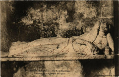 Noiretable- Ste Marie Magdeleine, curieuse statue à Noirétable
