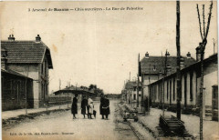 Arsenal de Roanne - Cités ouvrières - La Rue de Palestine -
																					42300 Mably
																			