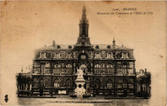 Roanne Monument du Centenaire et l'Hotel de Ville à Roanne
